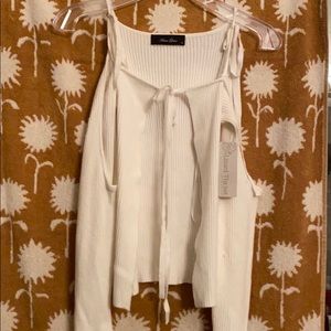 Open from cardigan with cold shoulder design!!